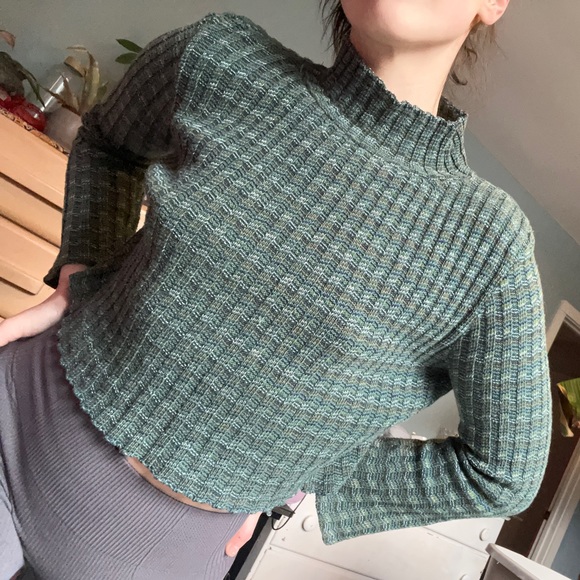 Vintage Sweater - Picture 12 of 15